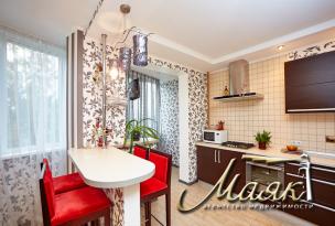 Предлагается к продаже 3-х комнатная квартира.