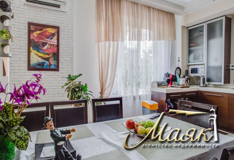 Уютная 3-комнатная квартира на Правом Берегу, Днепровский район