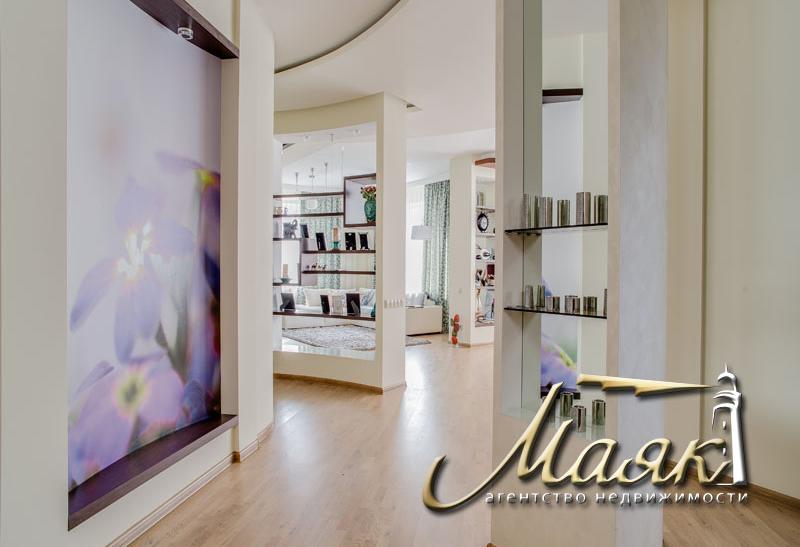 Квартира в новостройке: двухуровневая квартира с видом на Днепр, Днепровский 