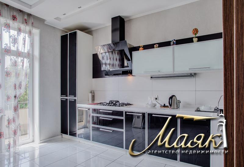 Квартира в новостройке: двухуровневая квартира с видом на Днепр, Днепровский 