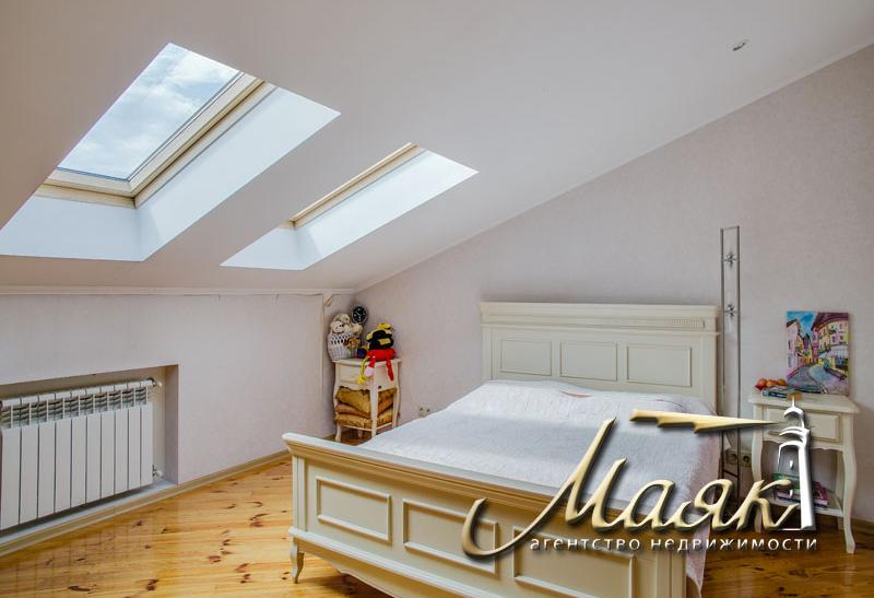 Квартира в новостройке: двухуровневая квартира с видом на Днепр, Днепровский 