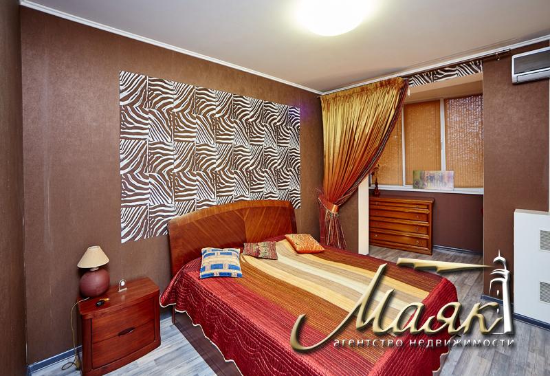 Предлагается к продаже 3-х комнатная квартира.