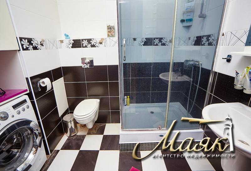 Предлагается к продаже 3-х комнатная квартира.