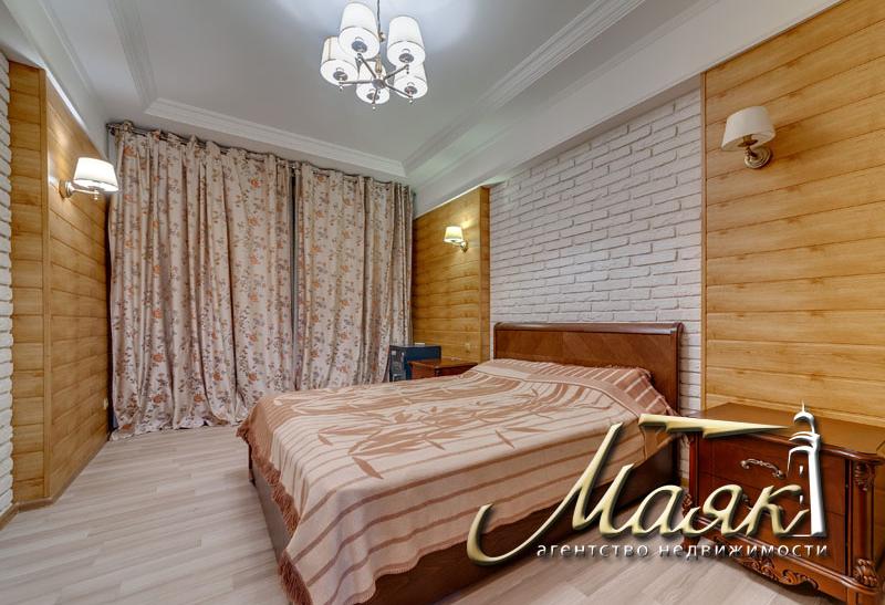 Двухуровневая квартира в ЖК "Ренессанс".