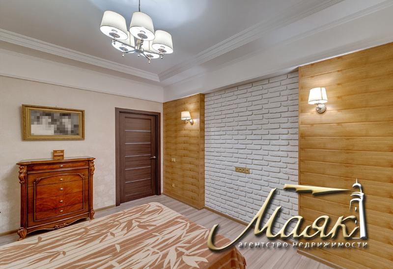 Двухуровневая квартира в ЖК "Ренессанс".