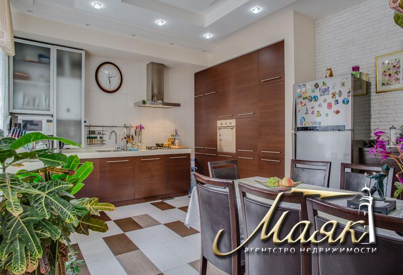 Уютная 3-комнатная квартира на Правом Берегу, Днепровский район