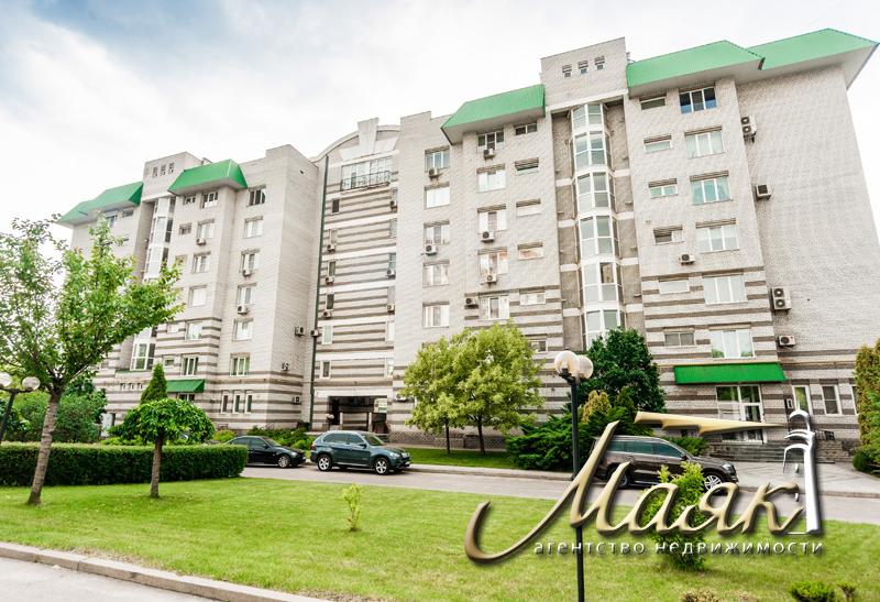 Просторная квартира 420 кв м в элитном новострое по улице Украинская 4А.