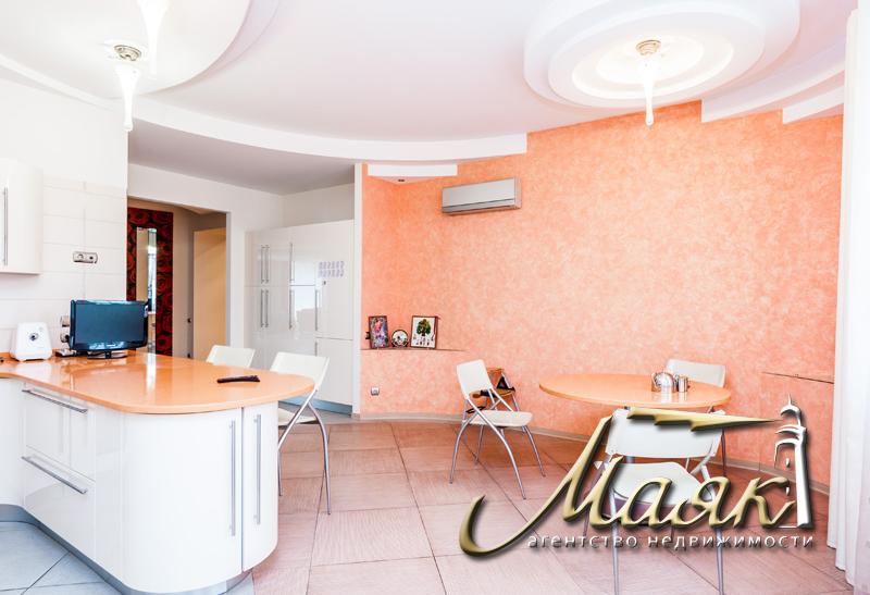 Просторная квартира 420 кв м в элитном новострое по улице Украинская 4А.