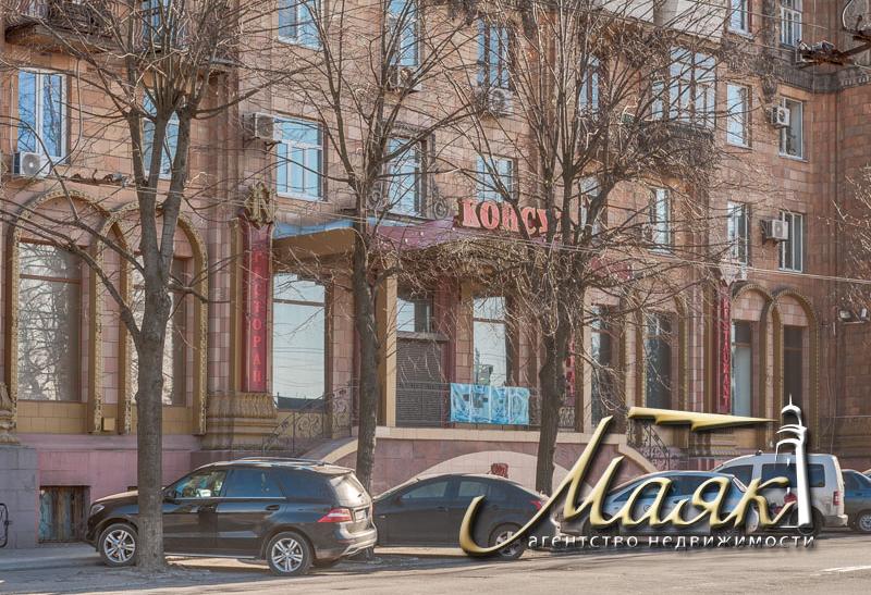 Предлагается к продаже помещение.