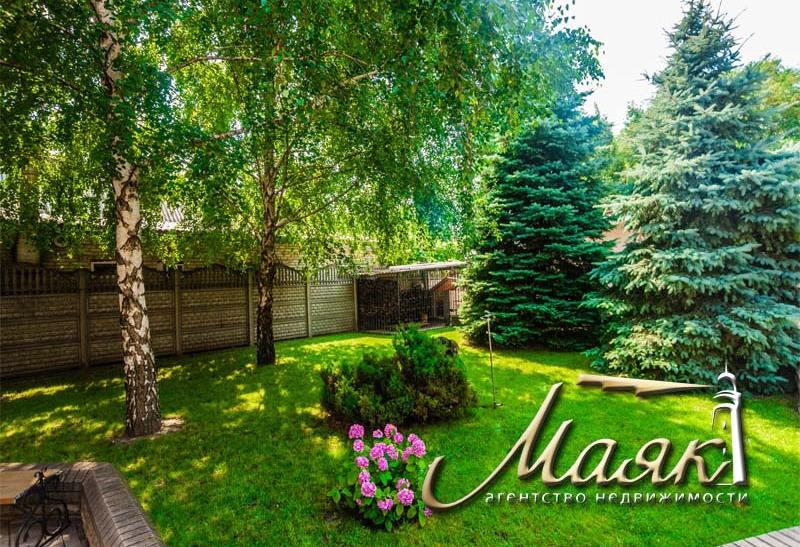 Дом на две семьи в центре Бородинского мкр-на.