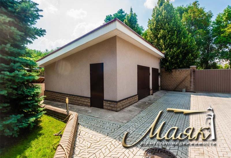 Дом на две семьи в центре Бородинского мкр-на.